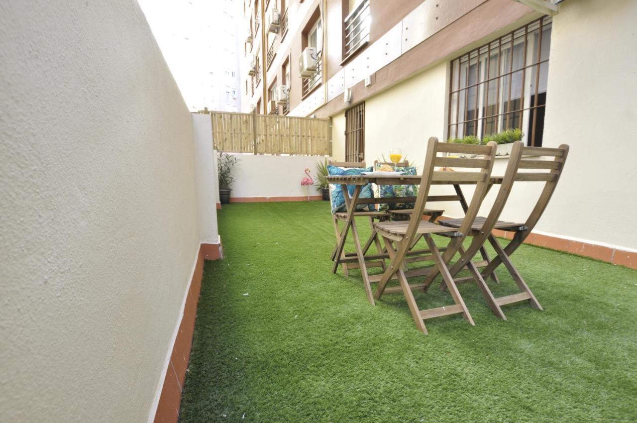 Luminoso Y Coqueto Apartamento Con Jardin Málaga Exteriör bild